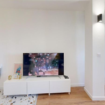 Modern City Stay Apartment 4 Min Walk From Alexander Nevski Σόφια Εξωτερικό φωτογραφία